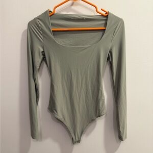 Soft Matte Seamless Squareneck Bodysuit